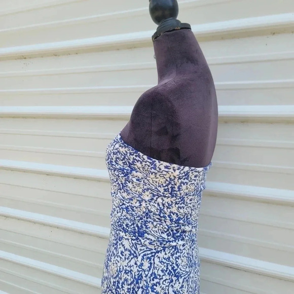The Limited Blue Floral Strapless Boho Print Lightweight Stretch Maxi Dress Sz M - Picture 3 of 16